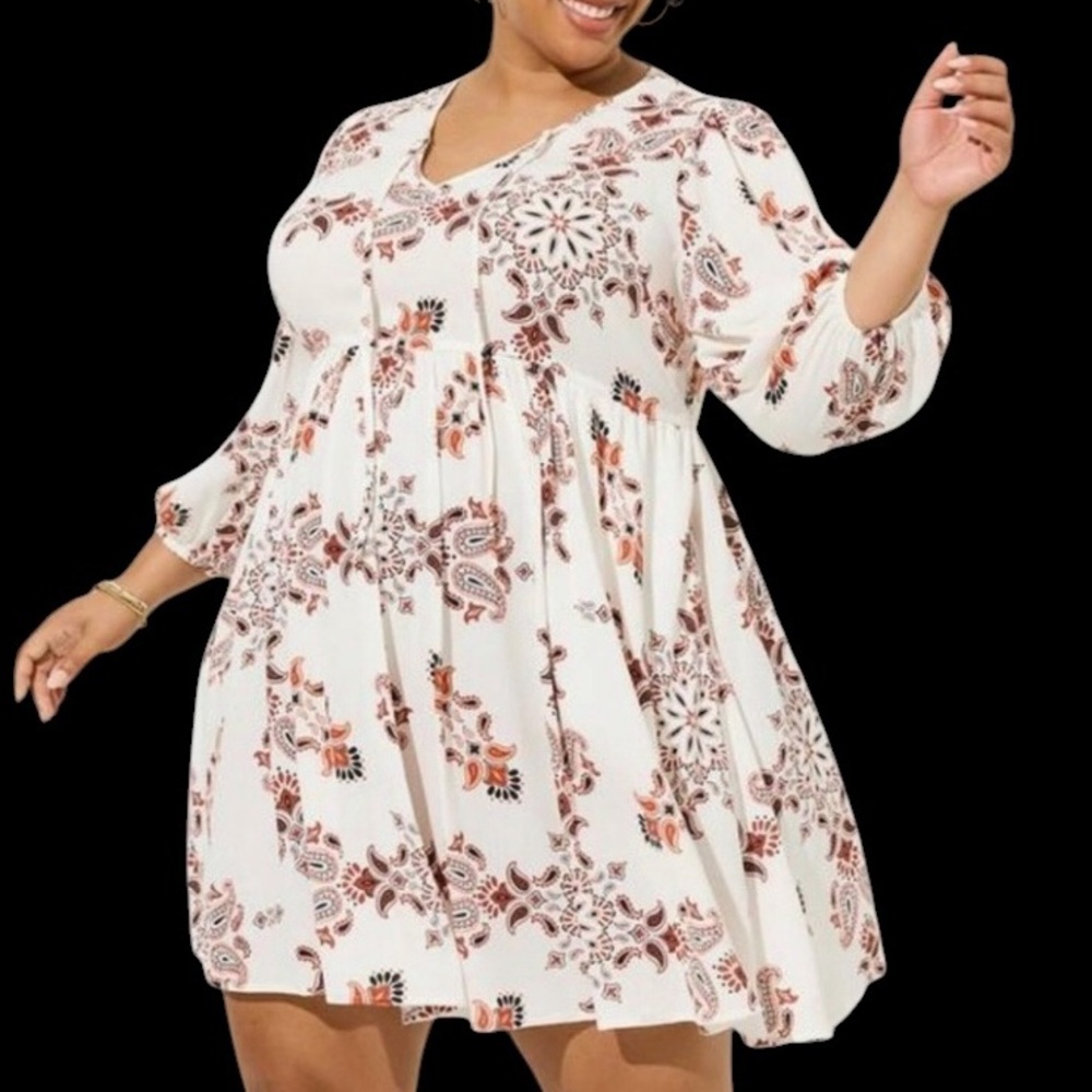 NEW Torrid Tunic Dress Size 3 ( 22 - 24 ) White Red Paisley Gauze # 40423327 NWT
